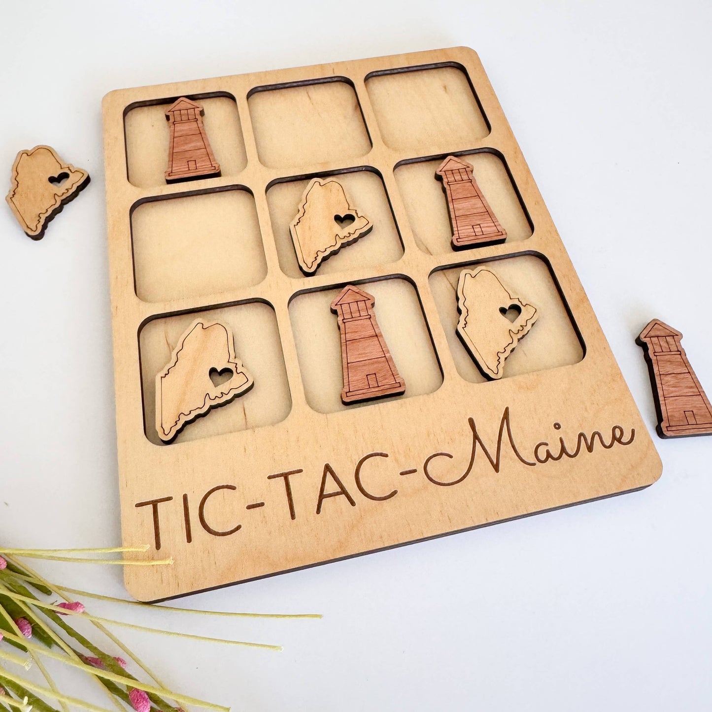 Maine State Gift - Tic-Tac-Toe ME Game - Customizable