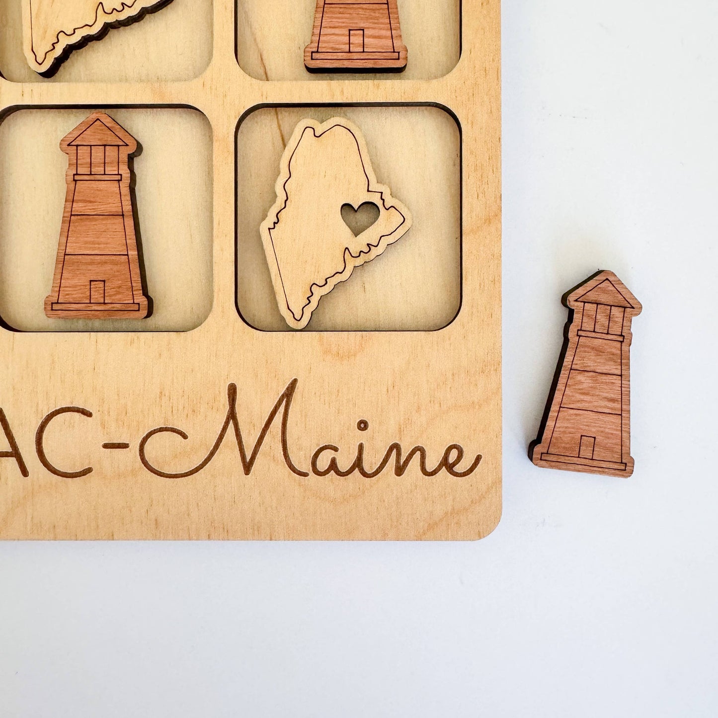Maine State Gift - Tic-Tac-Toe ME Game - Customizable