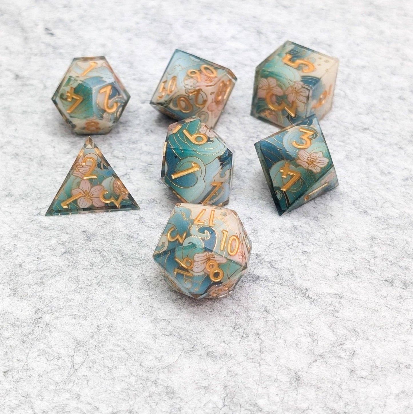 EBONWOOD - Tidal Focus - 7 Piece Luxury D&D Dice Set