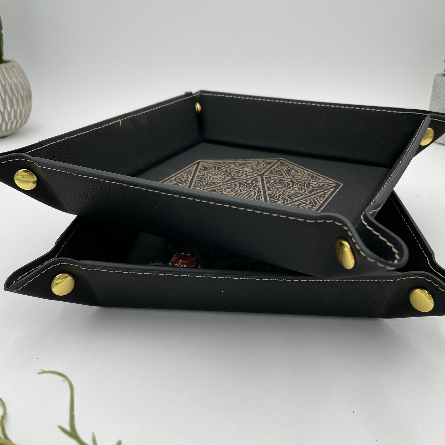 EBONWOOD - Gilded D20 Dice Tray - Vegan Leather DnD Dice Rolling Tray