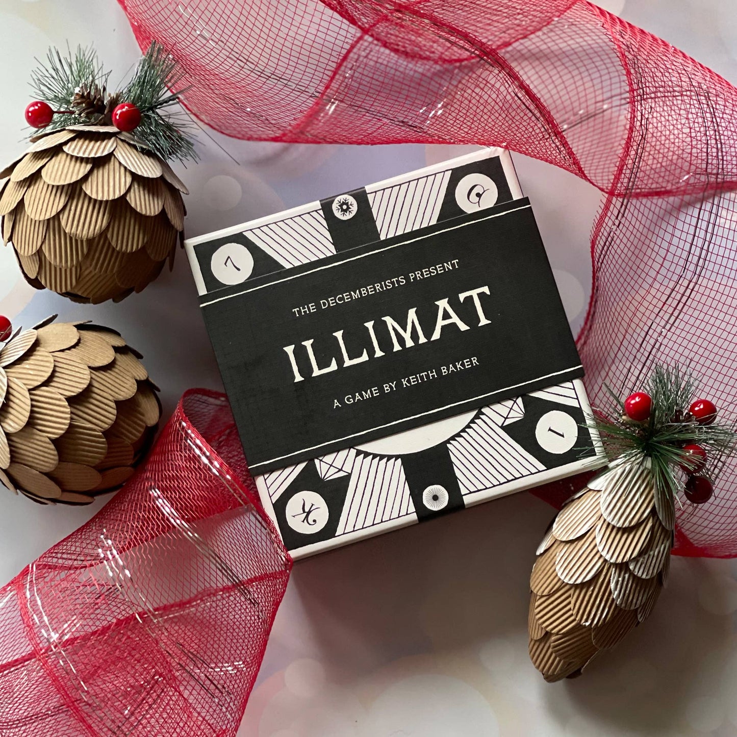 Twogether Studios - Illimat Card Game, Second Edition