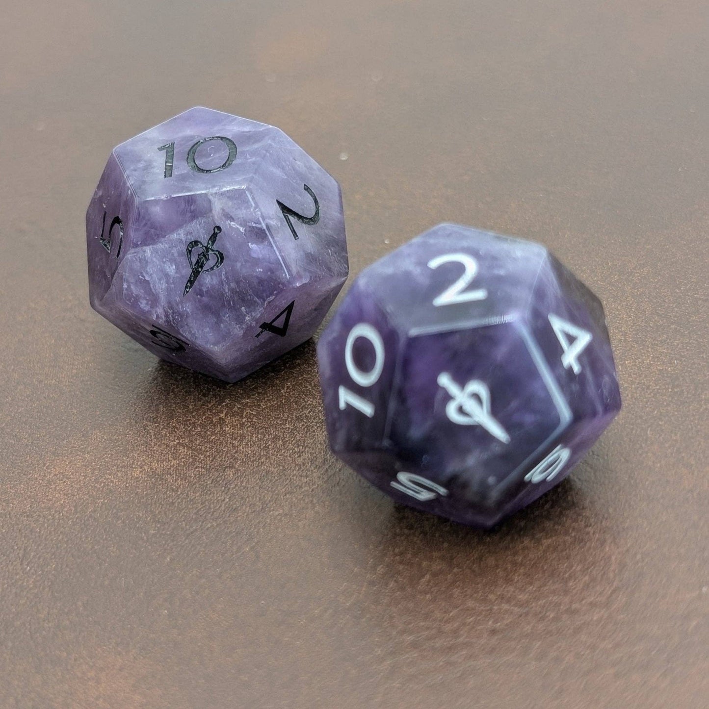 EBONWOOD - Amethyst - 2pc Gemstone Duality Dice for Daggerheart