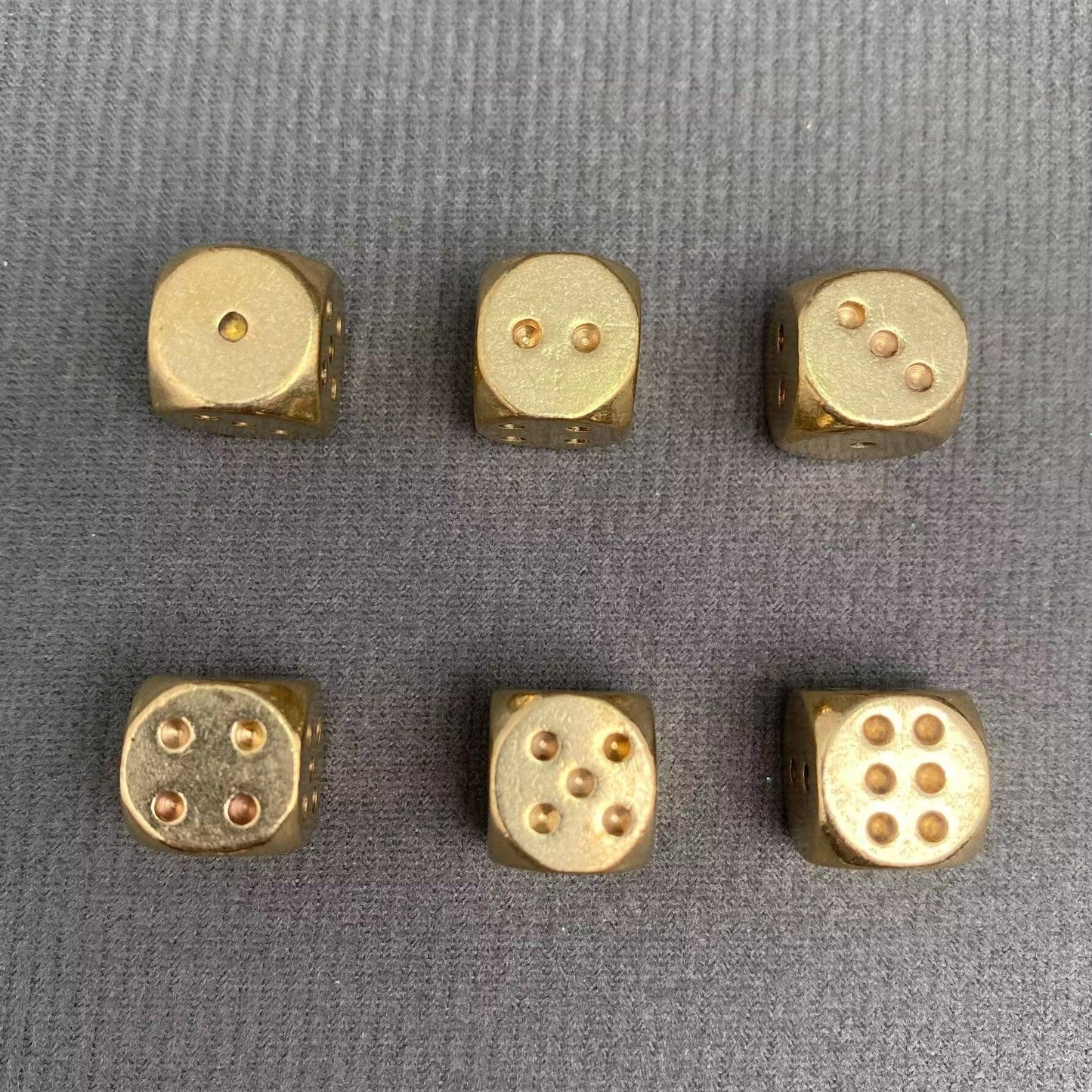 Mio Queena - 1pcs Brass Dice
