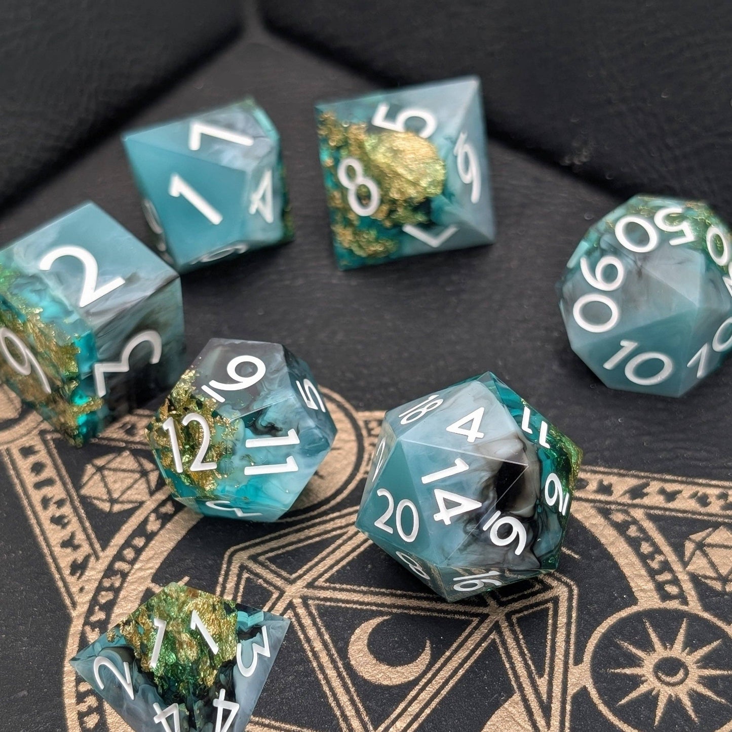 EBONWOOD - Deathmire 7-Piece Polyhedral Dice Set