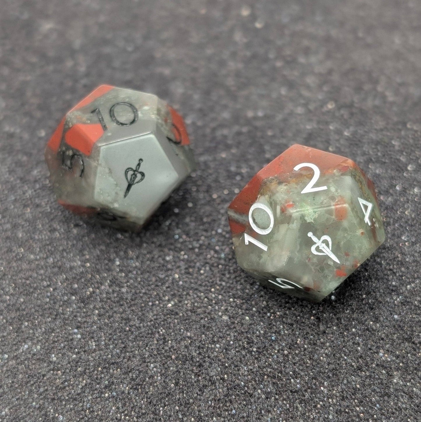 EBONWOOD - Blood Stone - 2pc Gemstone Duality Dice for Daggerheart