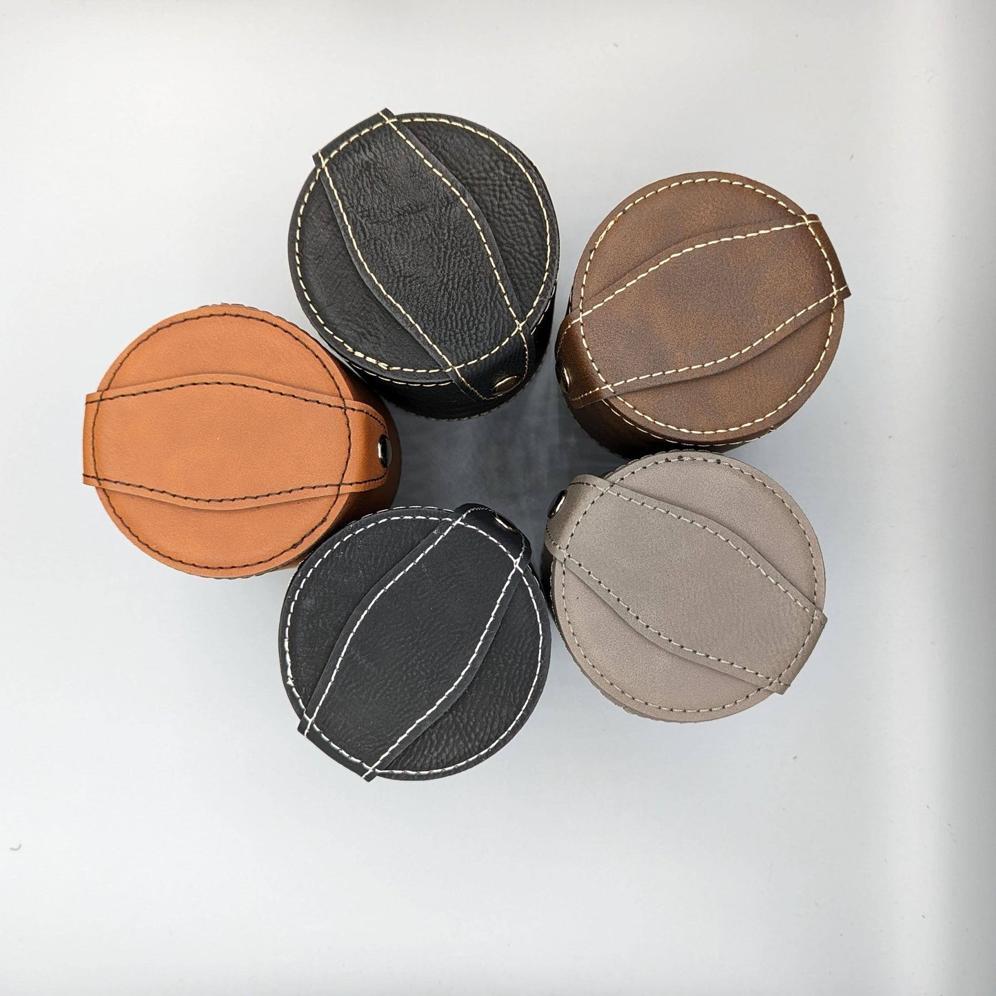 InDiPro - Dice cups, with dice storage compartment on bottom