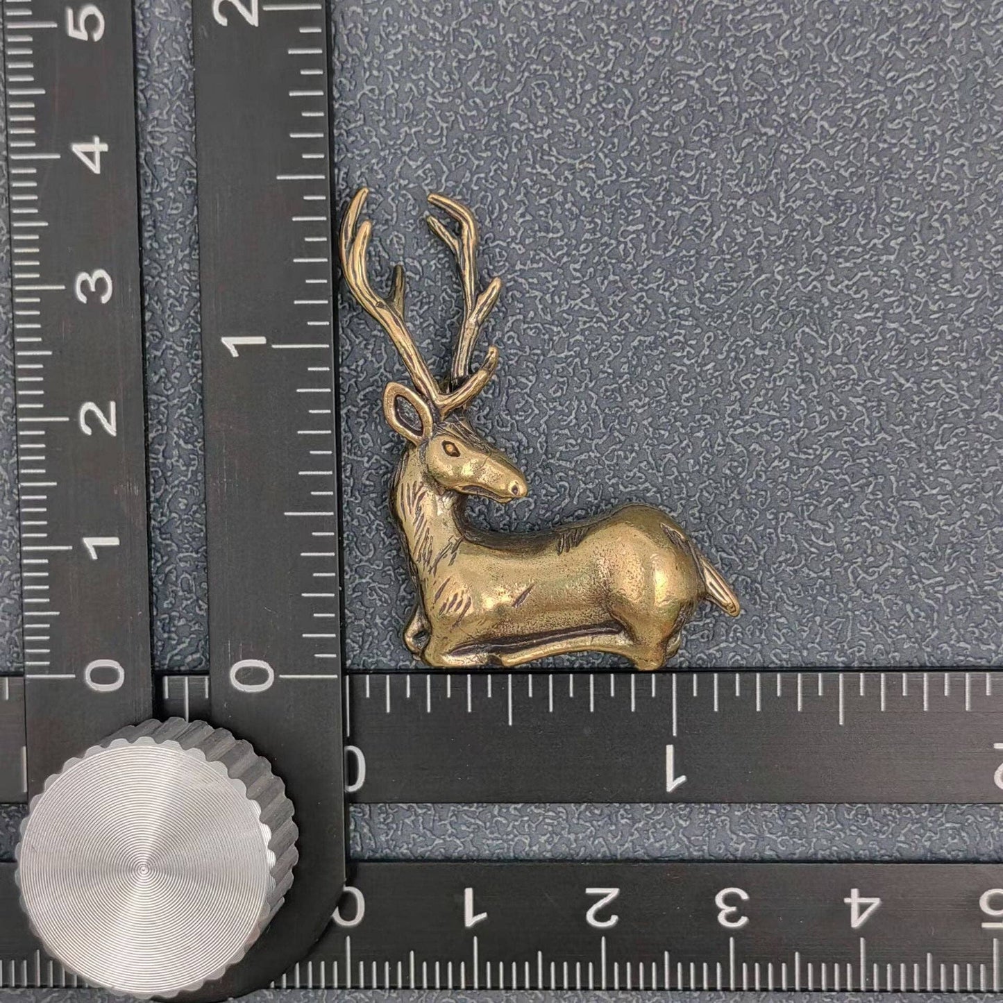 Mio Queena - Brass Elk Deer Desktop Ornaments Decoration