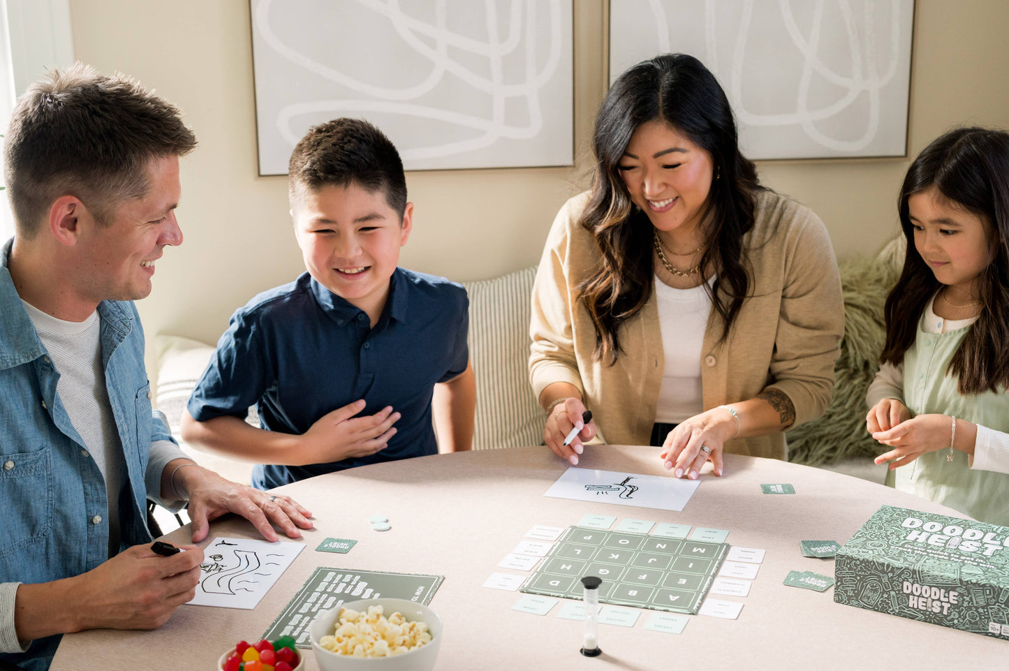 Dyce Games - DOODLE HEIST: The Quick Drawing Family Party Game