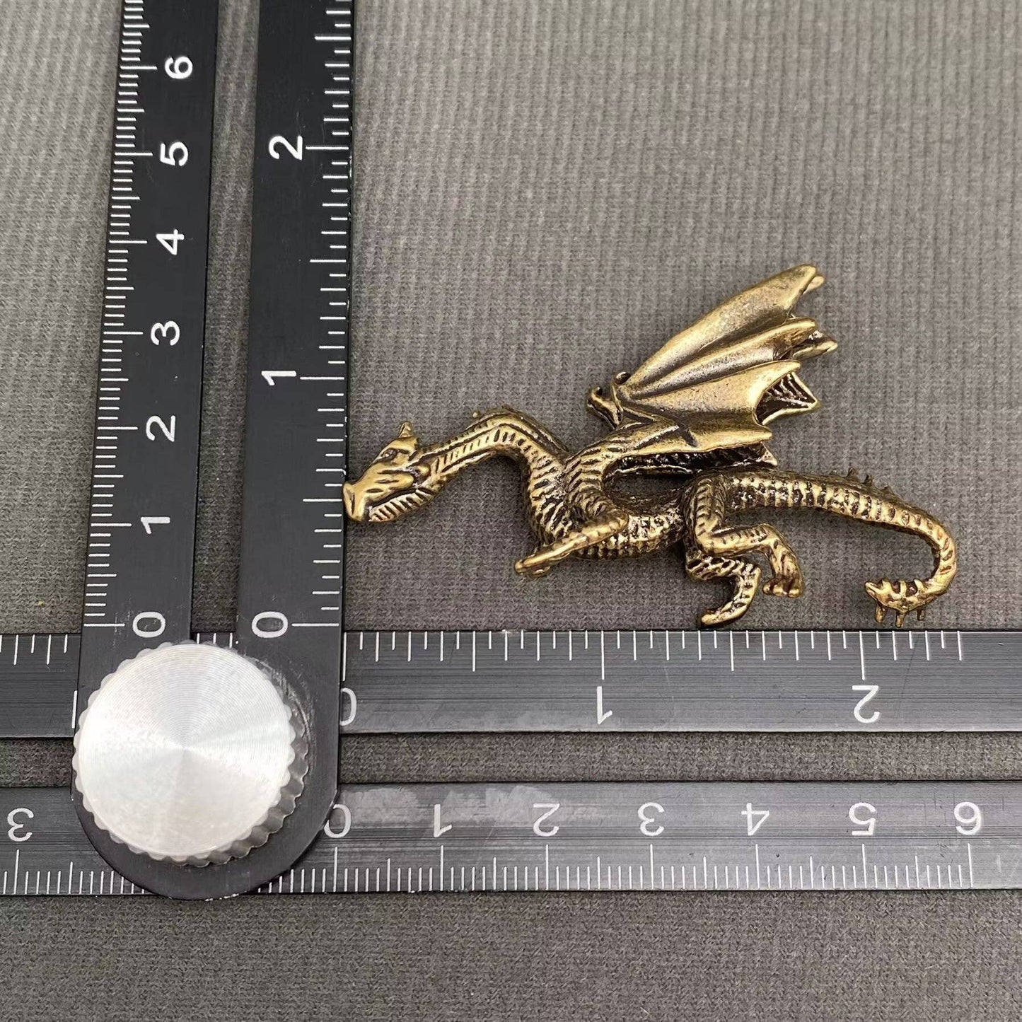Mio Queena - Brass Dragon Crafts Decoration Desktop Ornaments