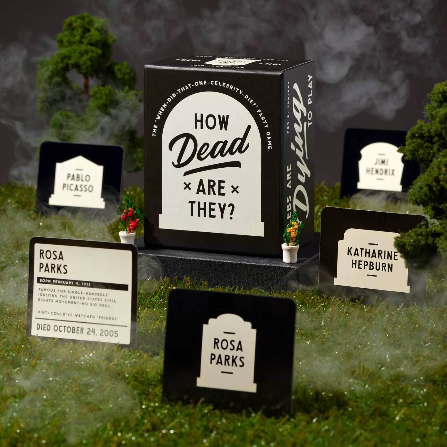 Chronicle Books - Brass Monkey How Dead Are They? Social Game